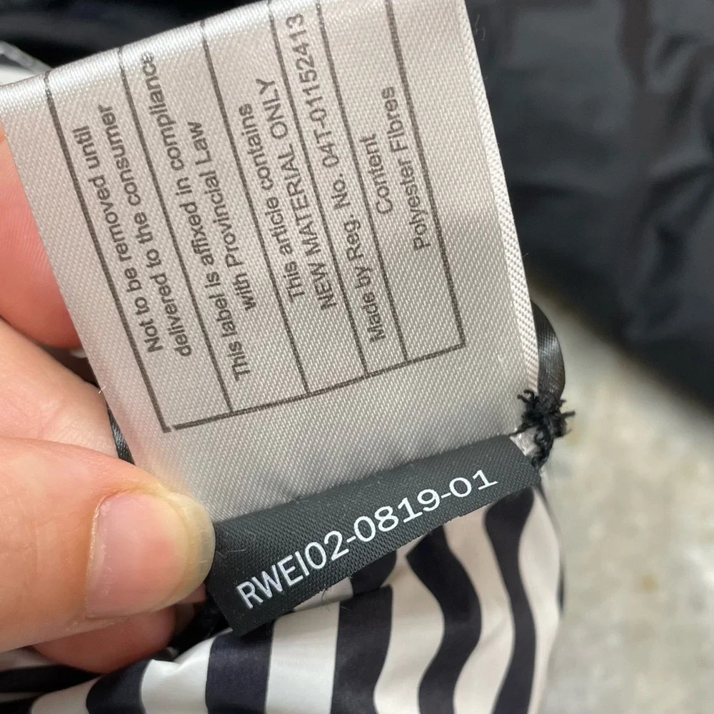 Volcom Puffs N Stuff Reversible Zip Up Striped Pu… - image 8